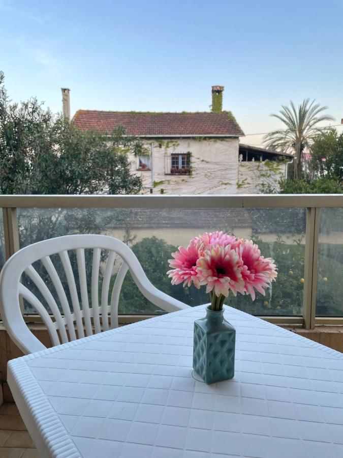 Appartement De Charme A 2 Min De La Plage Vallauris Exteriör bild